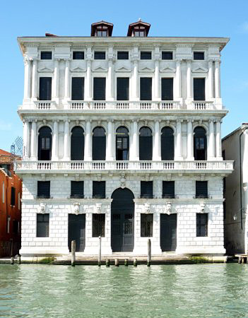 Ca' Corner della Regina