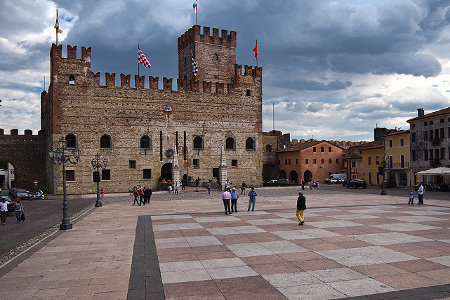 Piazza degli Scacchi a Marostica