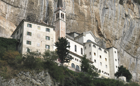 Santuario Madonna della Corona