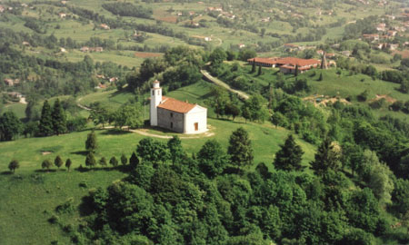 Chiesetta nella Pedemontana