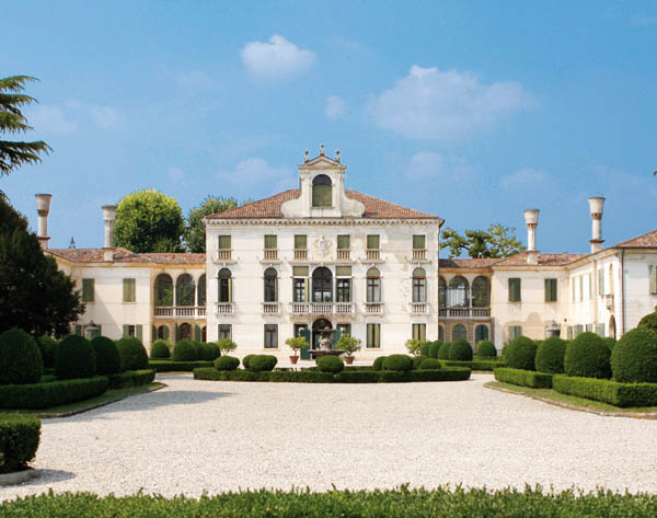 Villa Tiepolo Passi