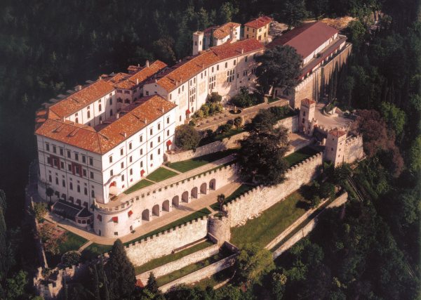 Castello Brandolini d'Adda