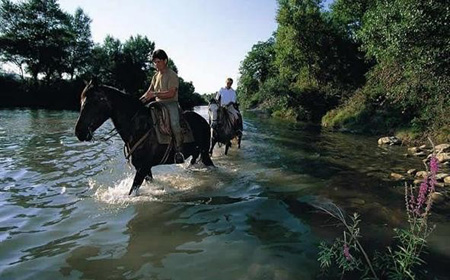 Turismo equestre lungo i fiumi